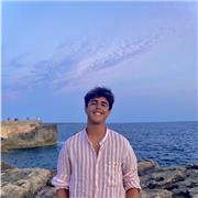 Estudiant del grau de CAFE amb experiència amb nens petits. Estic interessat a fer classes particulars de primària qualsevol assignatura especialment anglès. Podre oferir reforç general i acompanyament amb els deures